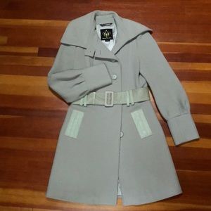 Gorgeous Light Gray Wool & Cashmere Coat